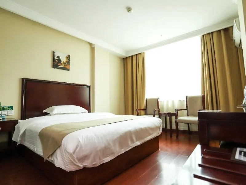 Greentree Inn Henan Zhoukou Luyi Ziqi Avennue Business Hotel Čína