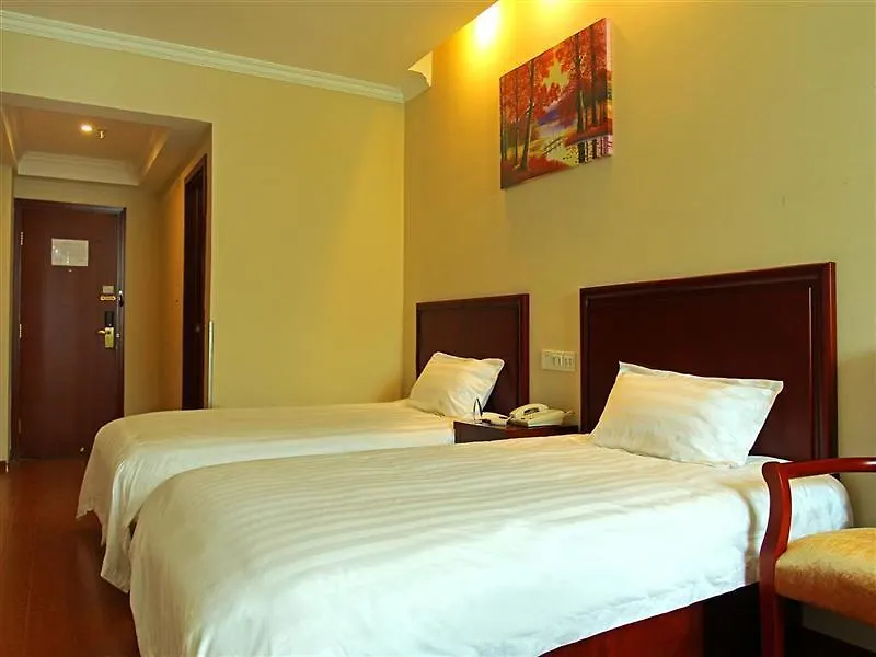 Greentree Inn Henan Zhoukou Luyi Ziqi Avennue Business Hotel