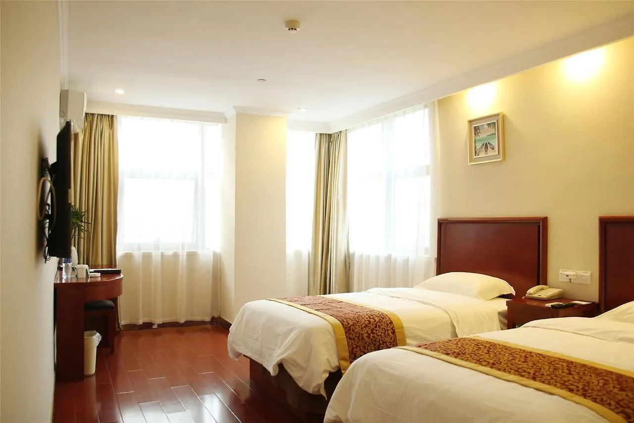 Greentree Inn Henan Zhoukou Luyi Ziqi Avennue Business Hotel