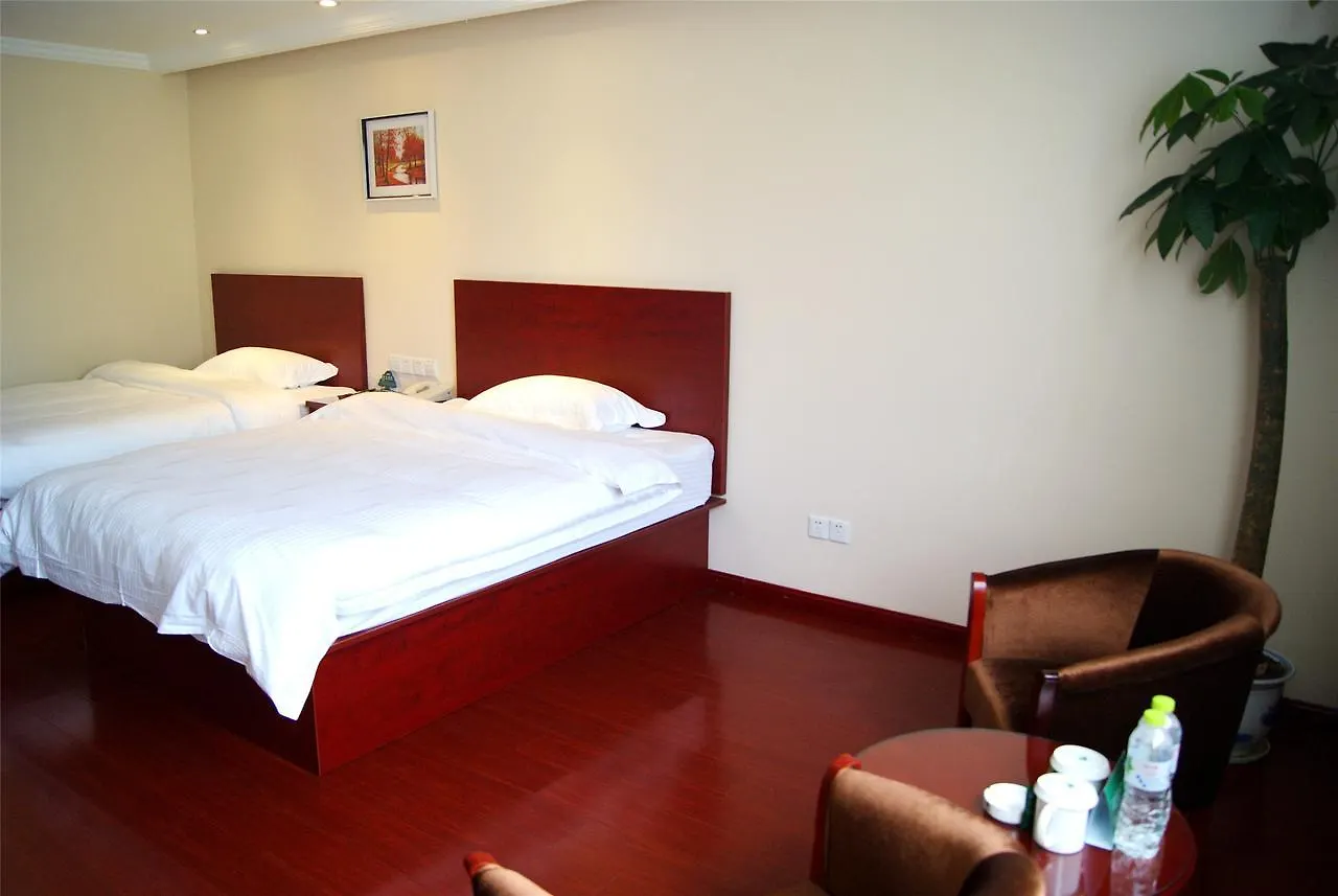 Greentree Inn Henan Zhoukou Luyi Ziqi Avennue Business Hotel